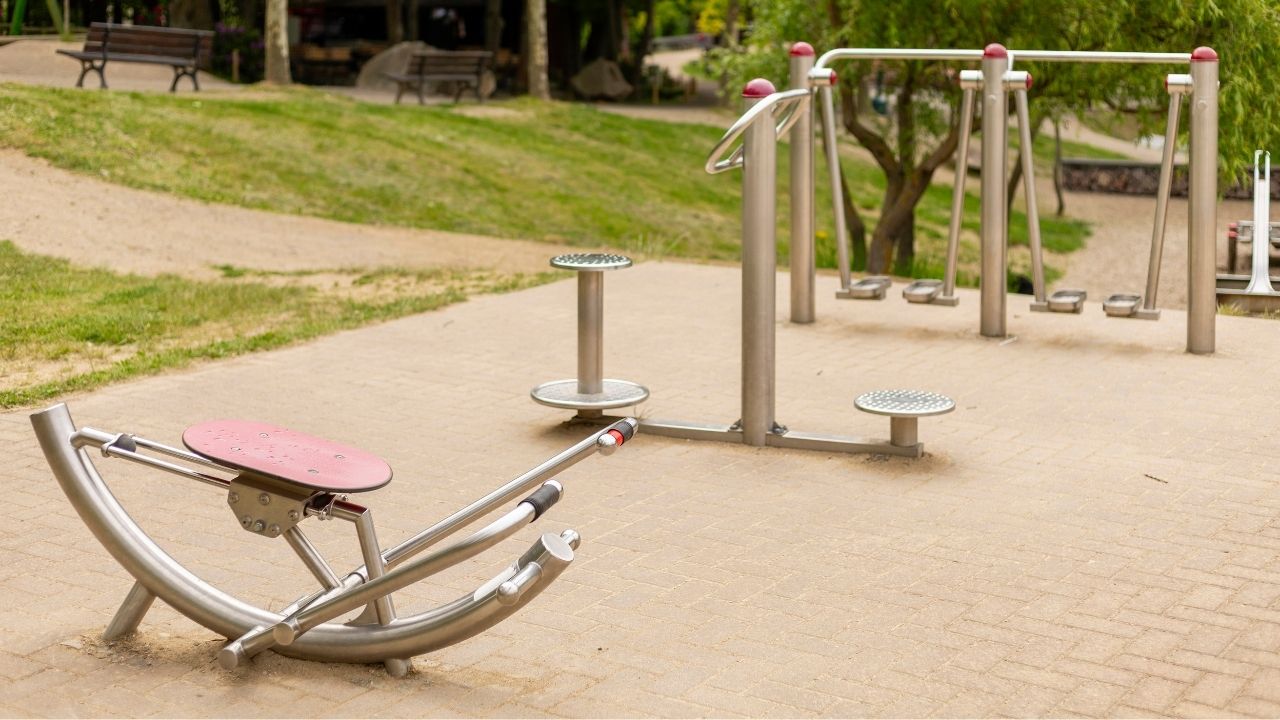 public parks with fitness trails